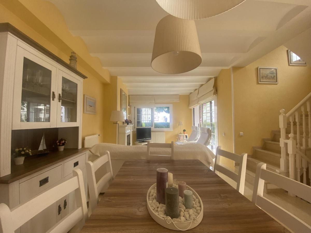 R17 Casa Merce Rodoreda Calafell Exterior photo