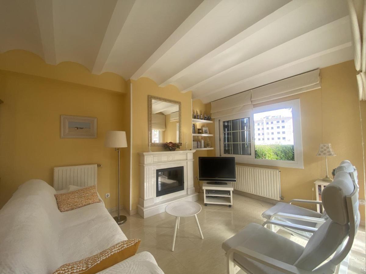 R17 Casa Merce Rodoreda Calafell Exterior photo